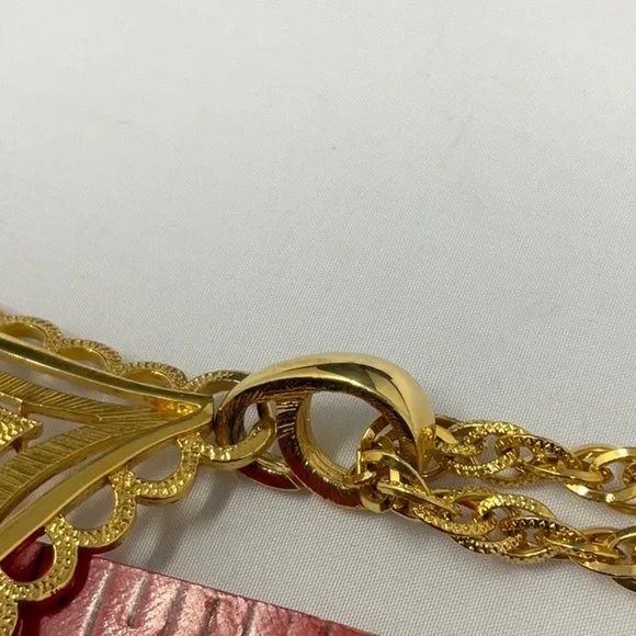 Vintage 24 inch rolo type gold tone chain, with large gold tone pendant. - Picture 4 of 8